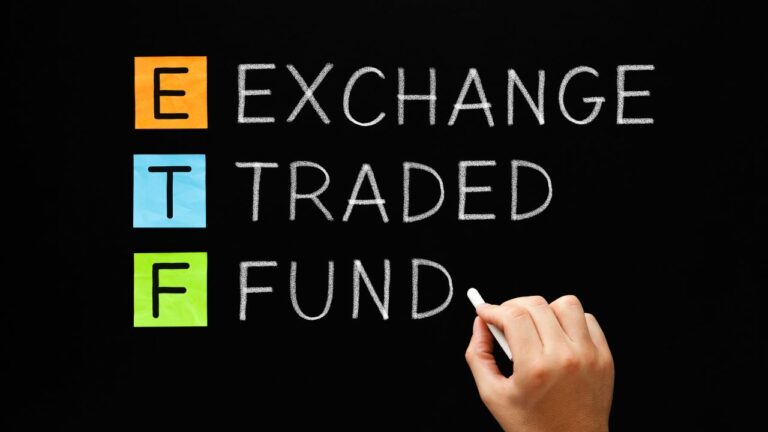 how to use etfs for Passive Income